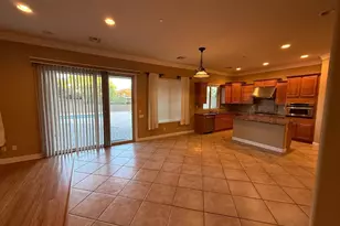 21807 N 37th St, Phoenix, AZ 85050 - Photo 13