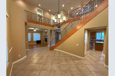 21807 N 37th Street, Phoenix, AZ 85050 - Photo 11