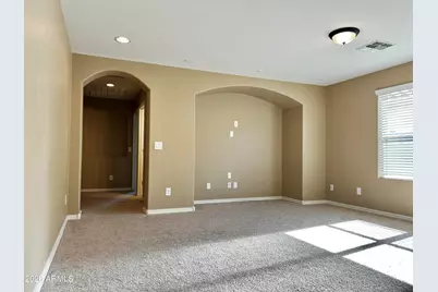 850 S Henry Lane, Gilbert, AZ 85296 - Photo 11