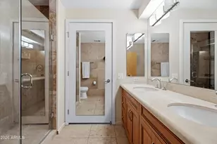 7137 E Rancho Vista Dr, Scottsdale, AZ 85251 - Photo 13