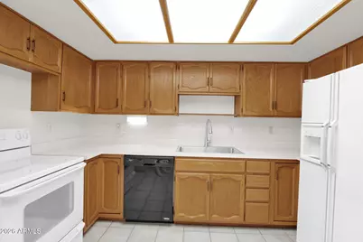 1336 E Maryland Avenue #10, Phoenix, AZ 85014 - Photo 13