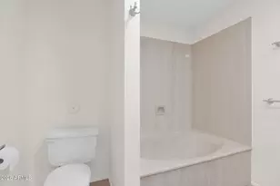 1336 E Maryland Ave, Phoenix, AZ 85014 - Photo 13