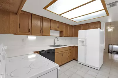 1336 E Maryland Avenue #10, Phoenix, AZ 85014 - Photo 13