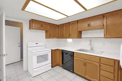 1336 E Maryland Avenue #10, Phoenix, AZ 85014 - Photo 11