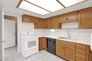 1336 E Maryland Ave, Phoenix, AZ 85014 - Photo 11