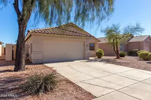 16497 N Oachs Dr, Surprise, AZ 85374 - Photo 3