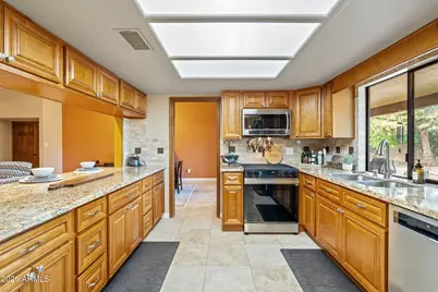 3536 W Paradise Lane, Phoenix, AZ 85053 - Photo 15