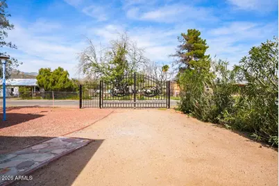 19241 E Abbott Street, Black Canyon City, AZ 85324 - Photo 29