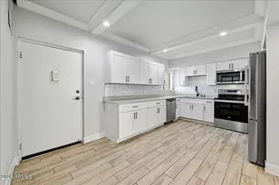 349 E Thomas Rd, Phoenix, AZ 85012 - Photo 9