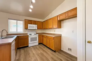 2601 S 80th Ln, Phoenix, AZ 85043 - Photo 7