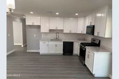 3902 W McLellan Boulevard, Phoenix, AZ 85019 - Photo 11