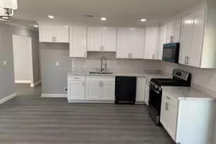 3902 W McLellan Blvd, Phoenix, AZ 85019 - Photo 11