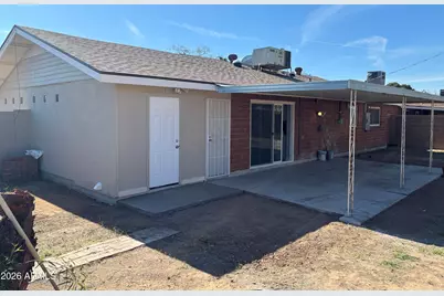 3902 W McLellan Boulevard, Phoenix, AZ 85019 - Photo 37