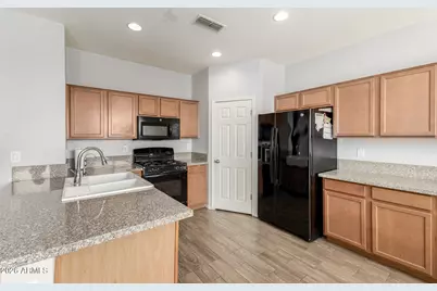 20261 W Desert Bloom Street, Buckeye, AZ 85326 - Photo 13