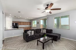 20261 W Desert Bloom St, Buckeye, AZ 85326 - Photo 19