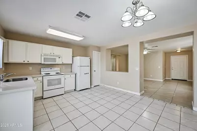 10550 W Via Del Sol Avenue, Peoria, AZ 85383 - Photo 9