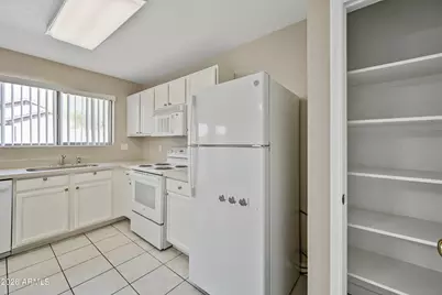 10550 W Via Del Sol Avenue, Peoria, AZ 85383 - Photo 7