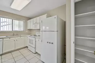 10550 W Via Del Sol Ave, Peoria, AZ 85383 - Photo 7