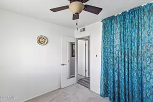 12801 N Lake Dr, Sun City, AZ 85351 - Photo 25