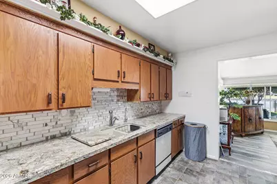 12801 N Lake Drive, Sun City, AZ 85351 - Photo 19