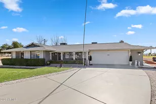 12801 N Lake Dr, Sun City, AZ 85351 - Photo 7