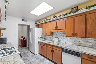 12801 N Lake Dr, Sun City, AZ 85351 - Photo 15