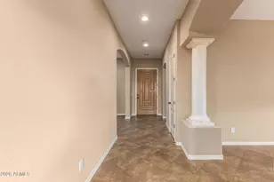 12481 W Milton Dr, Peoria, AZ 85383 - Photo 9