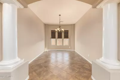 12481 W Milton Drive, Peoria, AZ 85383 - Photo 11