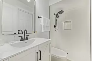 3640 W Hearn Rd, Phoenix, AZ 85053 - Photo 13