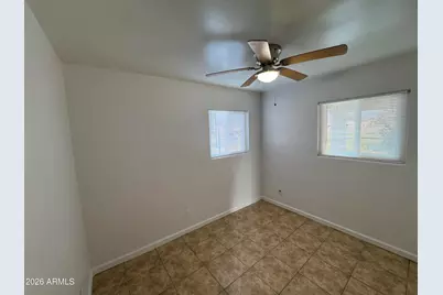 33 N 30th Drive, Phoenix, AZ 85009 - Photo 11