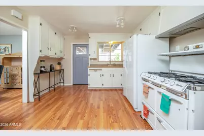 4640 N 14th Avenue, Phoenix, AZ 85013 - Photo 11