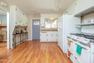 4640 N 14th Ave, Phoenix, AZ 85013 - Photo 11