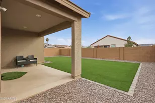 2323 W Grenadine Rd, Phoenix, AZ 85041 - Photo 31