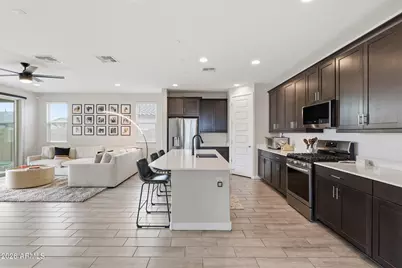 2323 W Grenadine Road, Phoenix, AZ 85041 - Photo 5