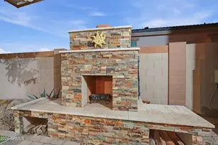 15869 W Mauna Loa Ln, Surprise, AZ 85379 - Photo 37