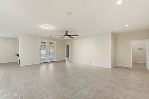 15869 W Mauna Loa Ln, Surprise, AZ 85379 - Photo 11