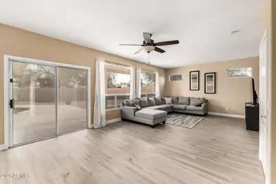 18601 N 16th Place, Phoenix, AZ 85024 - Photo 11