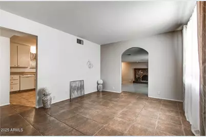 6445 S 32nd Street, Phoenix, AZ 85042 - Photo 3