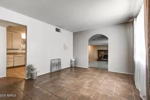 6445 S 32nd St, Phoenix, AZ 85042 - Photo 3