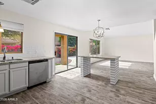 4051 E Melinda Ln, Phoenix, AZ 85050 - Photo 9