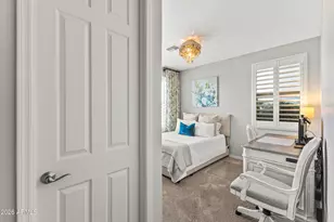 12547 W Tuckey Ln, Glendale, AZ 85307 - Photo 11