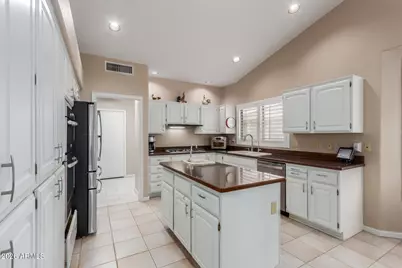 9019 E Diamond Drive, Sun Lakes, AZ 85248 - Photo 5