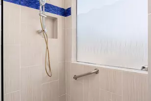 9596 E Windrose Dr, Scottsdale, AZ 85260 - Photo 19