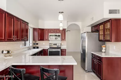 9596 E Windrose Drive, Scottsdale, AZ 85260 - Photo 13