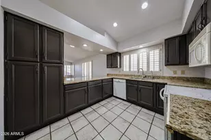 82 W Calle De Arcos, Tempe, AZ 85284 - Photo 11