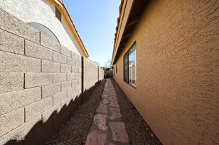 82 W Calle De Arcos, Tempe, AZ 85284 - Photo 27