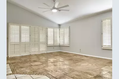 82 W Calle De Arcos --, Tempe, AZ 85284 - Photo 11