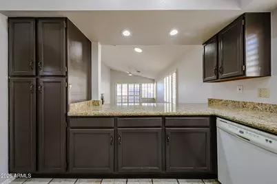 82 W Calle De Arcos --, Tempe, AZ 85284 - Photo 15