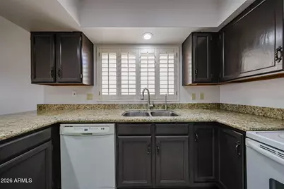 82 W Calle De Arcos --, Tempe, AZ 85284 - Photo 11