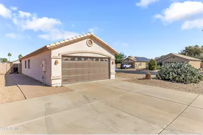 15904 W Lundberg Street, Surprise, AZ 85374 - Photo 3